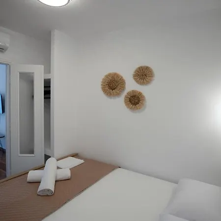 Leandro's House Апартаменты *